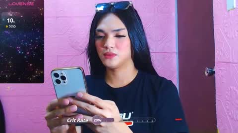 Snapshot of hollywoodbitch chatting on 11.09.25 Isabella Marie online show from 11.09.25