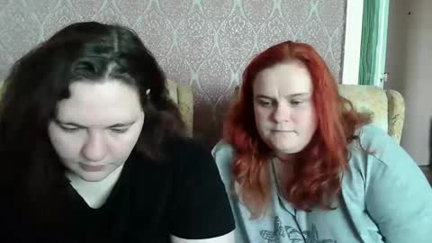 HollyXEva online show from 04.14.26