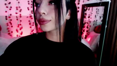 holly online show from 01.11.25