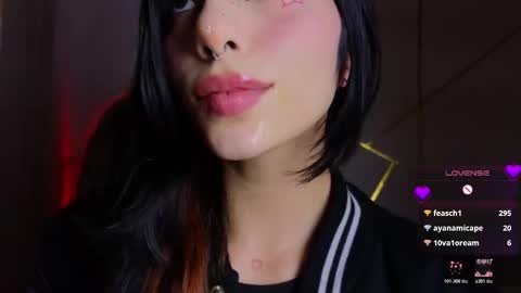 holly online show from 12.03.25