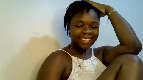holy_ebony online show from 06.15.26