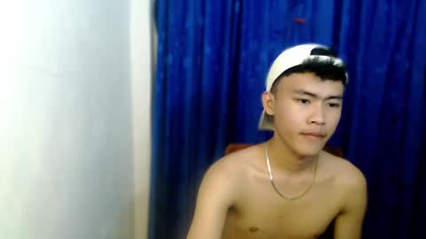 Snapshot of holy_fucker21 chatting on 10.07.25 Jayjay online show from 10.07.25