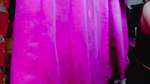 Juli online show from 02.22.26