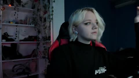 Snapshot of holy_mistresss chatting on 10.29.25 holy_mistresss online show from 10.29.25