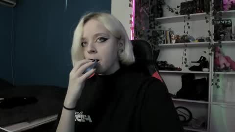 holy_mistresss online show from 11.14.25