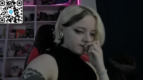 holy_mistresss online show from 05.10.26