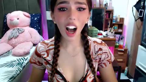 holy_molly1 online show from 11.10.25