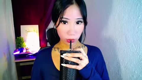holy_samyx online show from 10.01.25