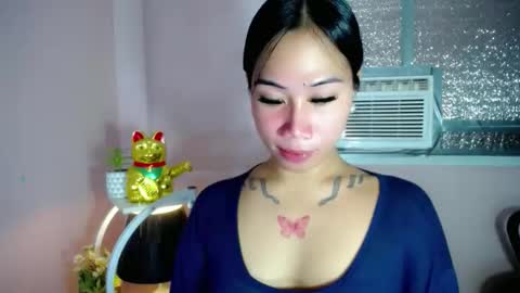 holy_samyx online show from 10.25.25