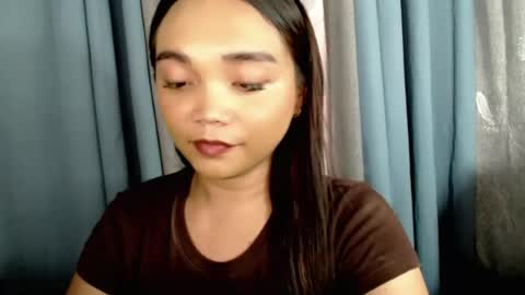 Snapshot of holy_shine chatting on 07.18.26 Bella online show from 07.18.26