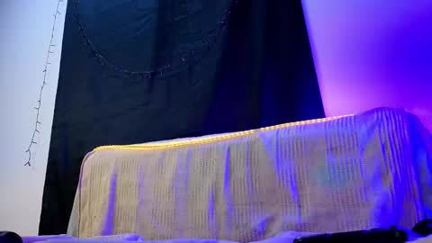 Snapshot of holy_taby_ chatting on 01.19.25 online show from 01.19.25