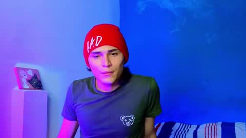 Snapshot of holy_taby_ chatting on 02.01.25 online show from 02.01.25