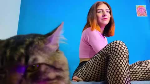 Snapshot of holy_taby_ chatting on 02.16.25 online show from 02.16.25