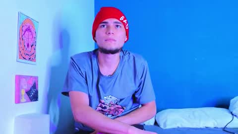 Snapshot of holy_taby_ chatting on 10.07.25 online show from 10.07.25