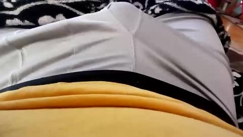 holycannoli123 online show from 11.12.25