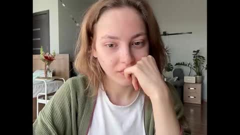 Snapshot of holydori chatting on 09.25.25 dori not holy get my tg channel with link from description under last photo online show from 09.25.25