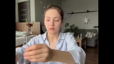 Snapshot of holydori chatting on 09.27.25 dori not holy get my tg channel with link from description under last photo online show from 09.27.25