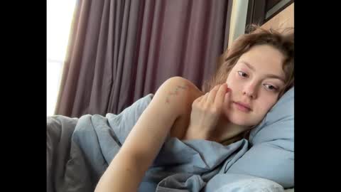 Snapshot of holydori chatting on 10.10.25 dori not holy get my tg channel with link from description under last photo online show from 10.10.25