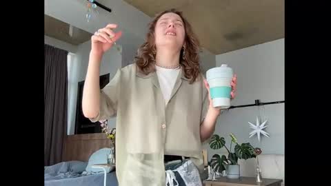 Snapshot of holydori chatting on 10.15.25 dori not holy get my tg channel with link from description under last photo online show from 10.15.25