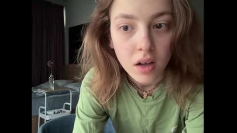 Snapshot of holydori chatting on 10.16.25 dori not holy get my tg channel with link from description under last photo online show from 10.16.25