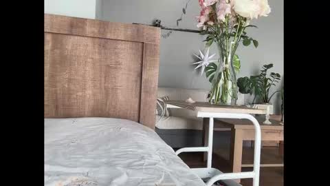 Snapshot of holydori chatting on 10.23.25 dori not holy get my tg channel with link from description under last photo online show from 10.23.25