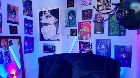 Snapshot of holyeva chatting on 12.03.24 online show from 12.03.24