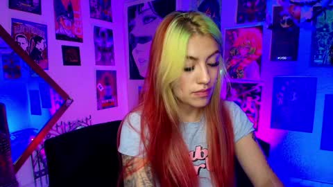 Snapshot of holyeva chatting on 12.18.24 online show from 12.18.24