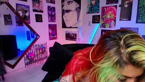 Snapshot of holyeva chatting on 02.09.25 online show from 02.09.25