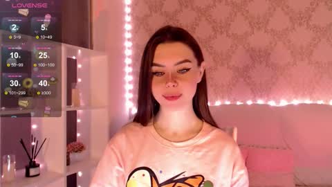 Mia online show from 10.06.25