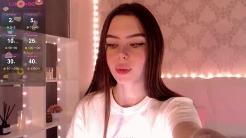 Mia online show from 11.09.25