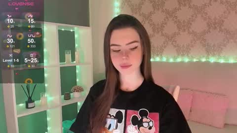 Mia online show from 02.05.26