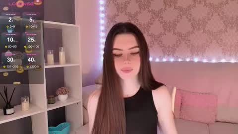 Mia online show from 03.12.26