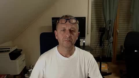 Bernd online show from 10.31.25