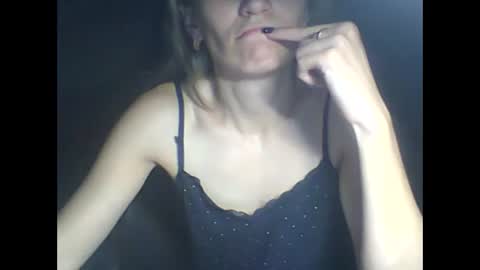 honey0bunny35 online show from 01.28.25