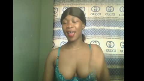 Flora online show from 11.13.25