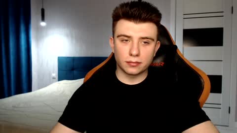 Wolfy online show from 12.26.24