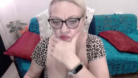 Honey Lady online show from 01.26.25
