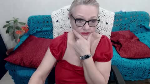 Honey Lady online show from 02.15.25