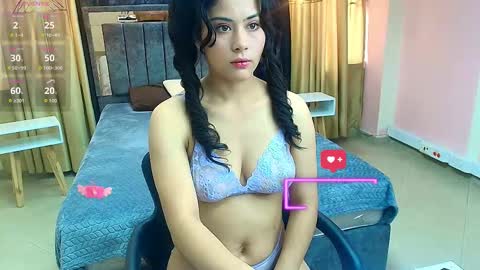 Honey Love online show from 09.12.25