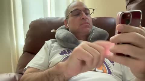 Snapshot of honey_man14 chatting on 10.19.25 honey_man14 online show from 10.19.25