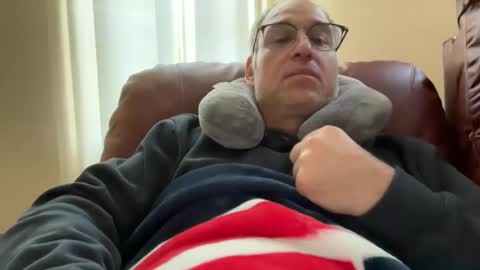 Snapshot of honey_man14 chatting on 10.27.25 honey_man14 online show from 10.27.25