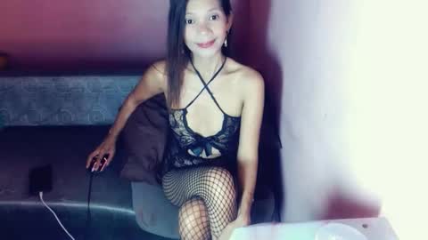 honey_mollyxx online show from 10.18.25