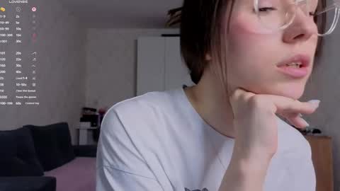 Snapshot of honey_peachy chatting on 05.11.26 honey_peachy online show from 05.11.26
