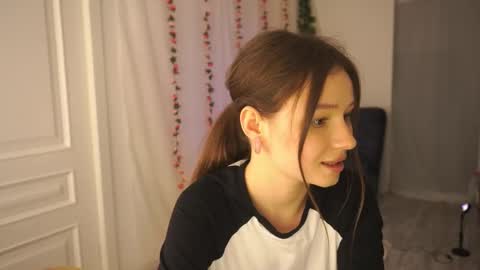 honey_pixie online show from 03.05.25