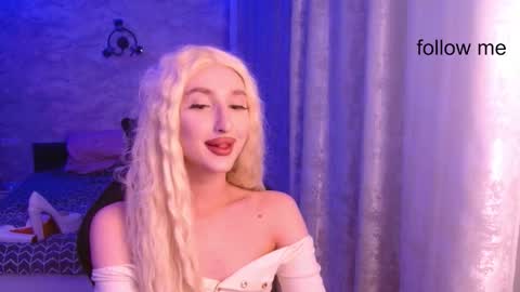 Snapshot of honey_sunset chatting on 10.23.25 honey_sunset online show from 10.23.25