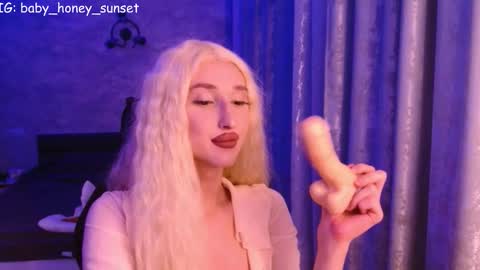 honey_sunset online show from 02.07.26