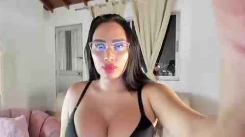 Isabella  online show from 09.19.25