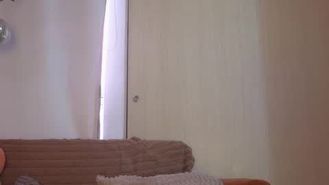 Snapshot of honey_sweet8 chatting on 11.15.25 Honey-Sweett online show from 11.15.25