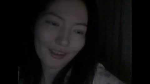 Snapshot of honey_yuzu chatting on 10.19.25 honey_yuzu online show from 10.19.25