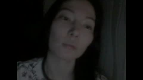 Snapshot of honey_yuzu chatting on 10.22.25 honey_yuzu online show from 10.22.25